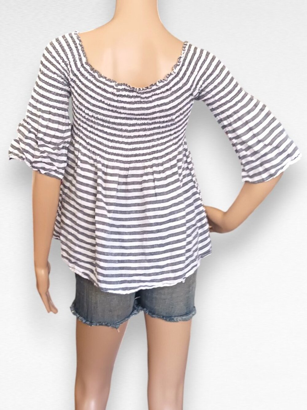 Stretchy Striped Top - Picture 3 of 6